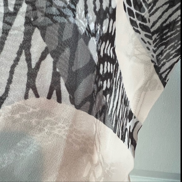 Kirna Zabete For Target Black, Grey And White Abstract Stars High-Low Dress - Picture 9 of 16